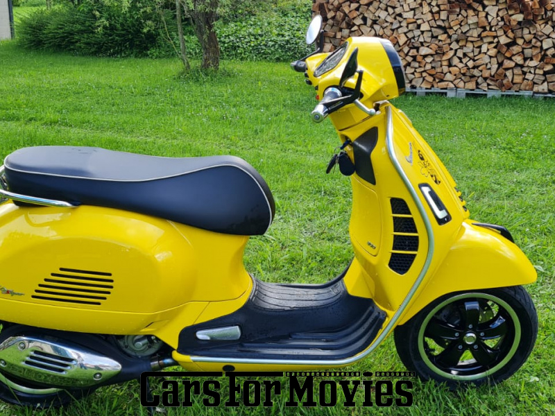 CarsForMovies | Piaggio Vespa GTS 300 HPS 2021 Italien Gelb Schwarz Zwei- und Dreirad Motorroller Baden-Württemberg 6887 roller scooter moped